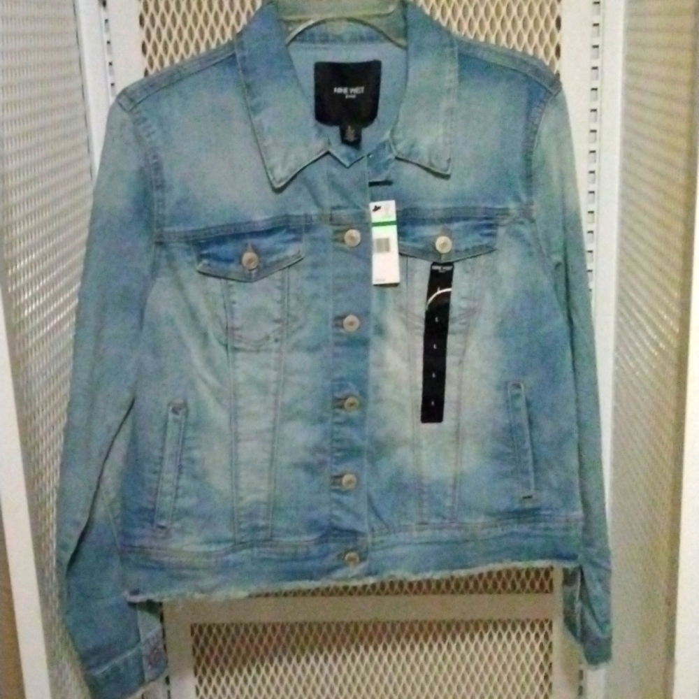 SOLD! Nine West Blue jean jacket size L NWT